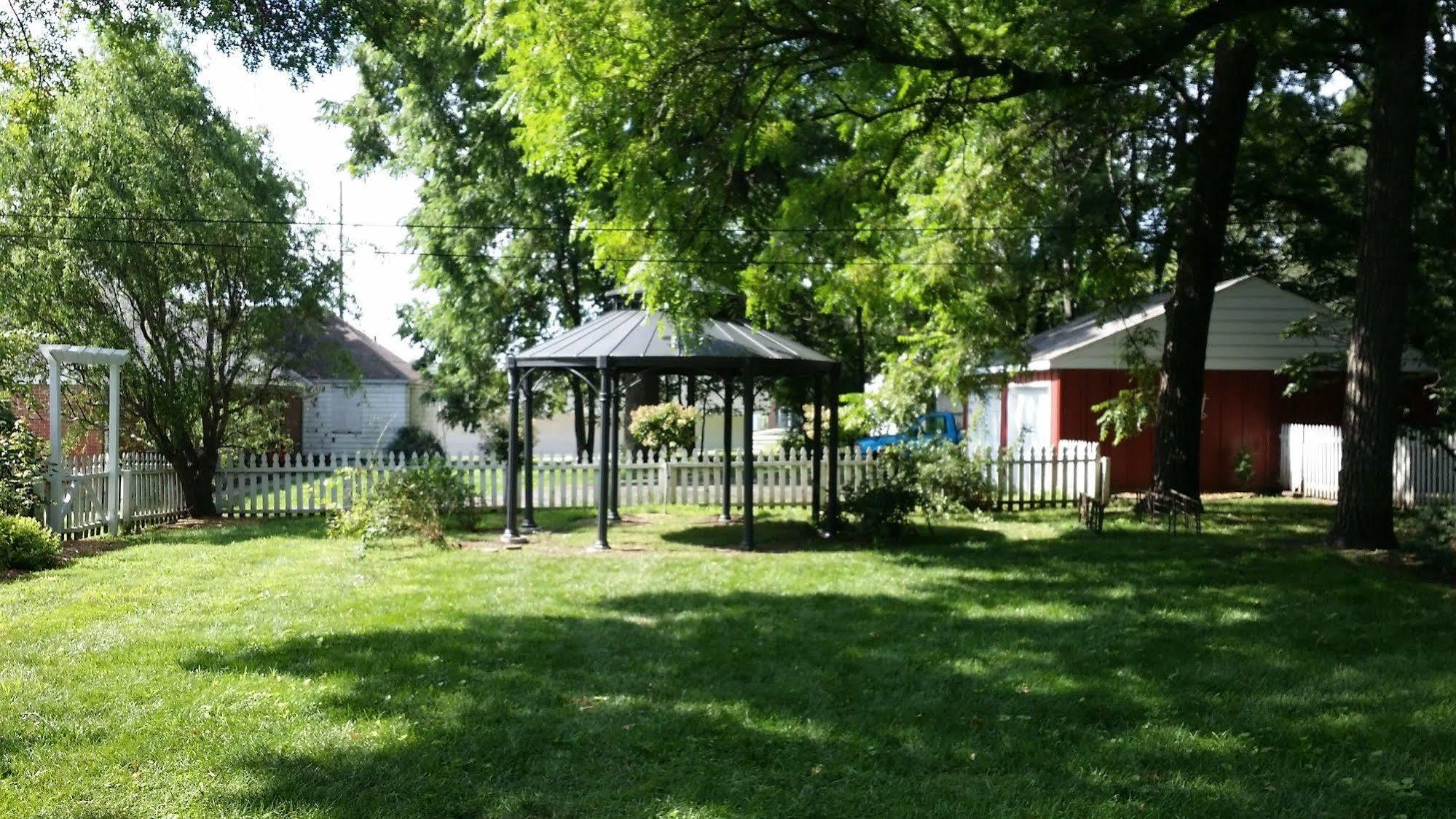 Silver Heart Inn&Cottages Independence Exteriör bild