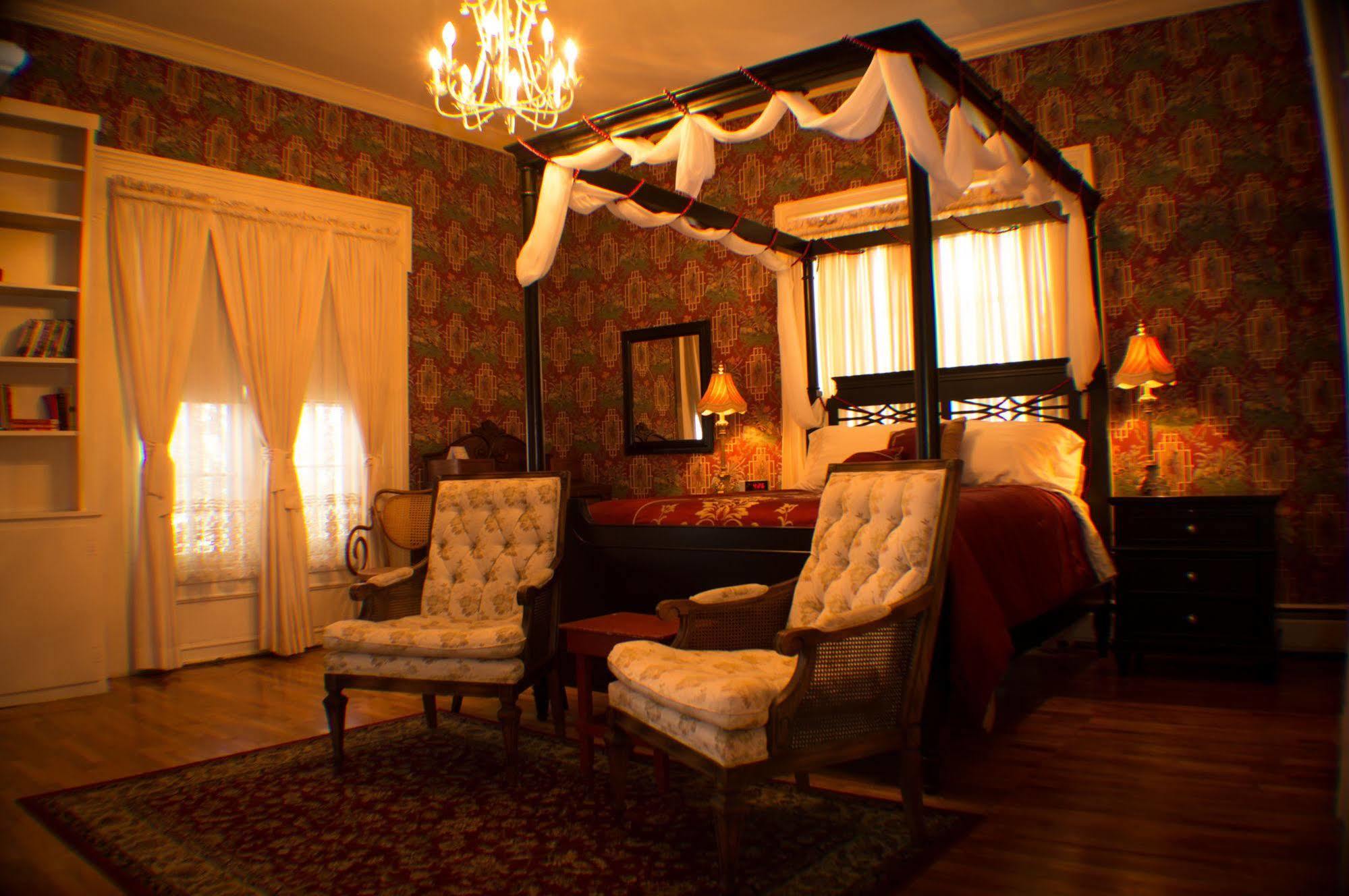 Silver Heart Inn&Cottages Independence Exteriör bild